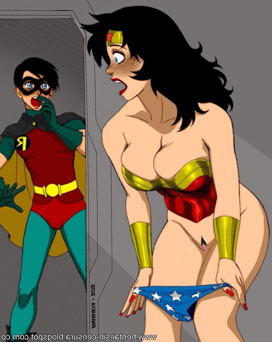 Hottest Wonderwoman pics 