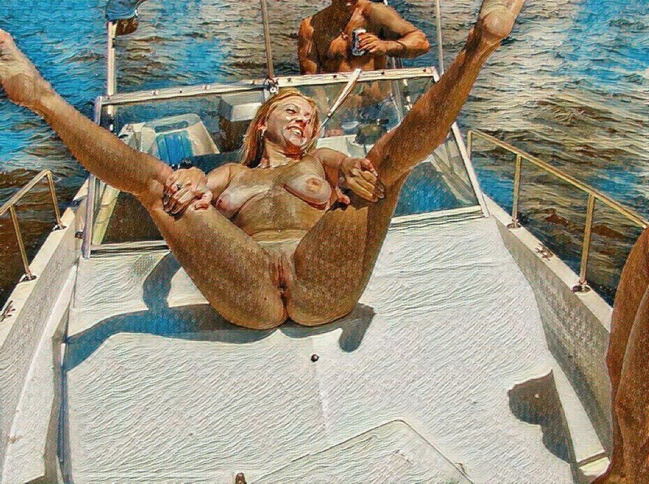 Love Horny girls on a boat#