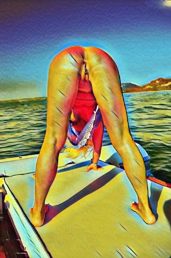 Love Horny girls on a boat#