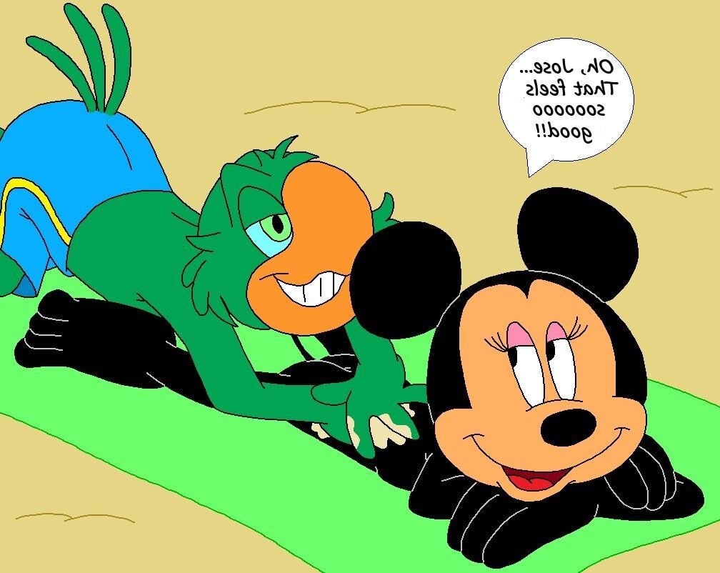 Parte del encuentro de playa de Minnie