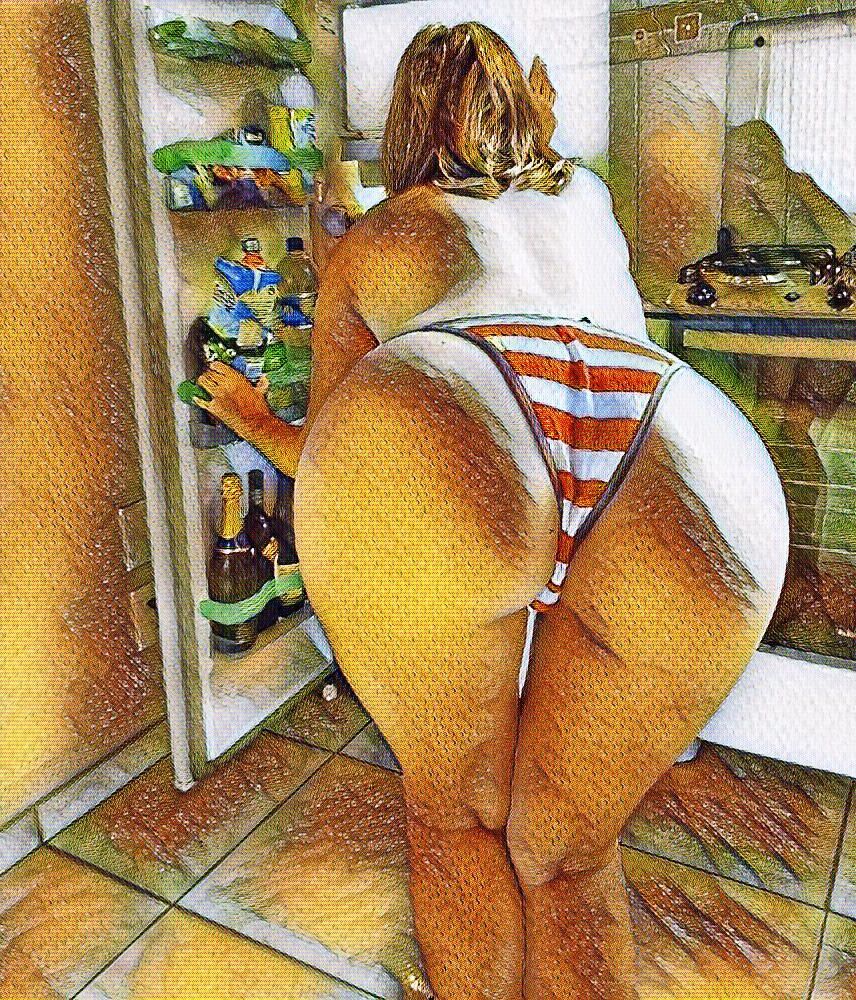 Hot ladies in the Kitchen#