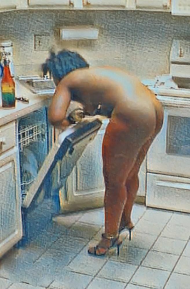 Hot ladies in the Kitchen#