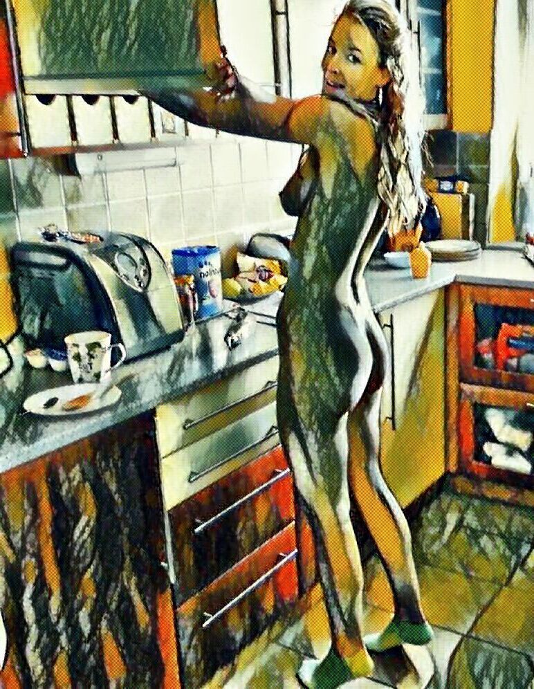 Hot ladies in the Kitchen#