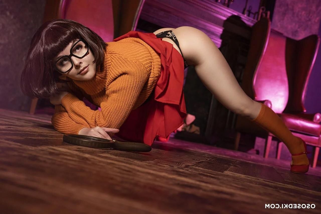 Velma Dinkly is a hot slut Cosplay