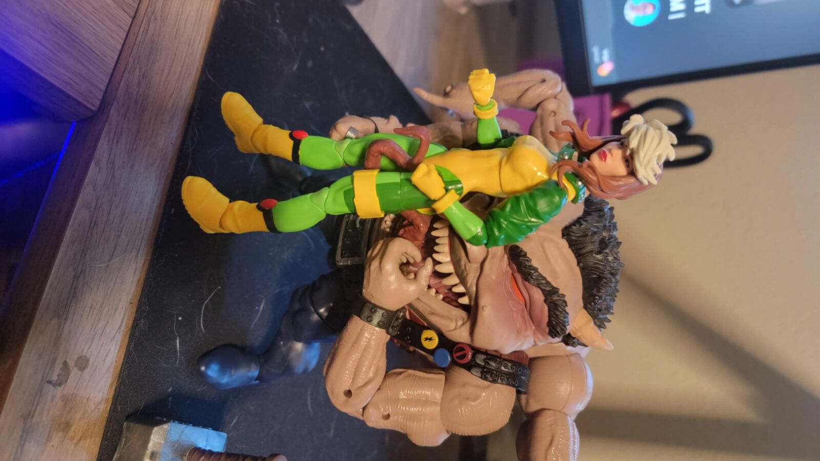 toy show 