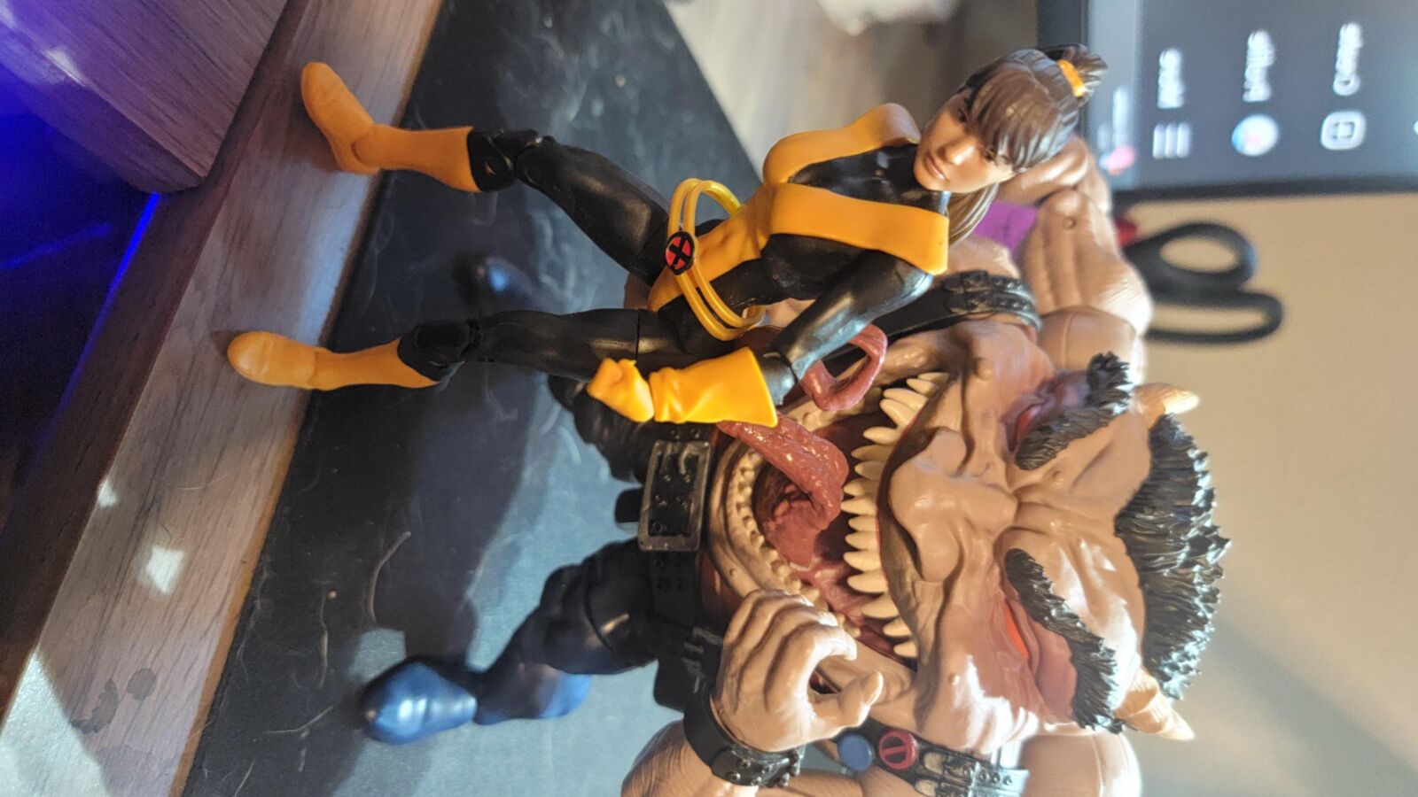 toy show 