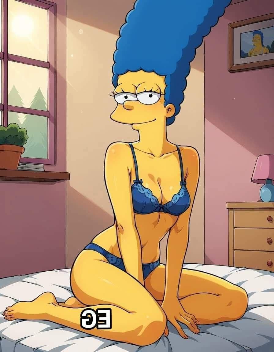 MARGE SIMPSON