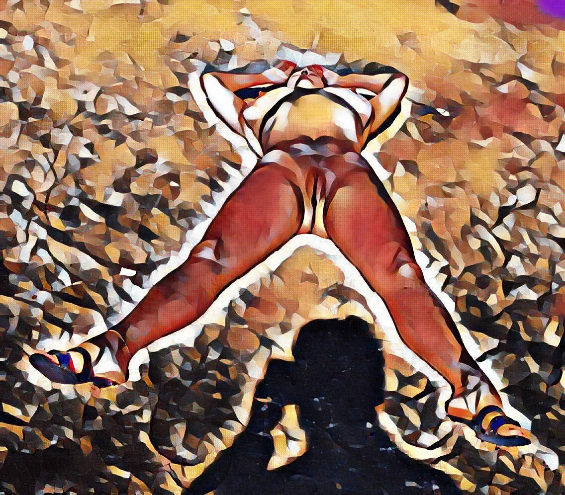 J'adore voir les femmes répandre les jambes